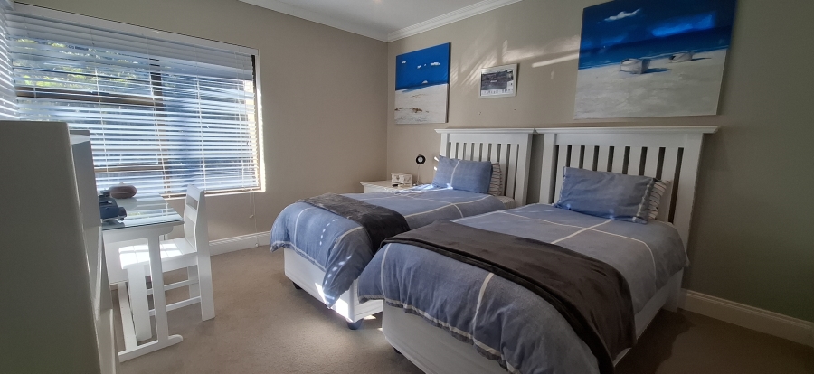 4 Bedroom Property for Sale in Gonubie Eastern Cape